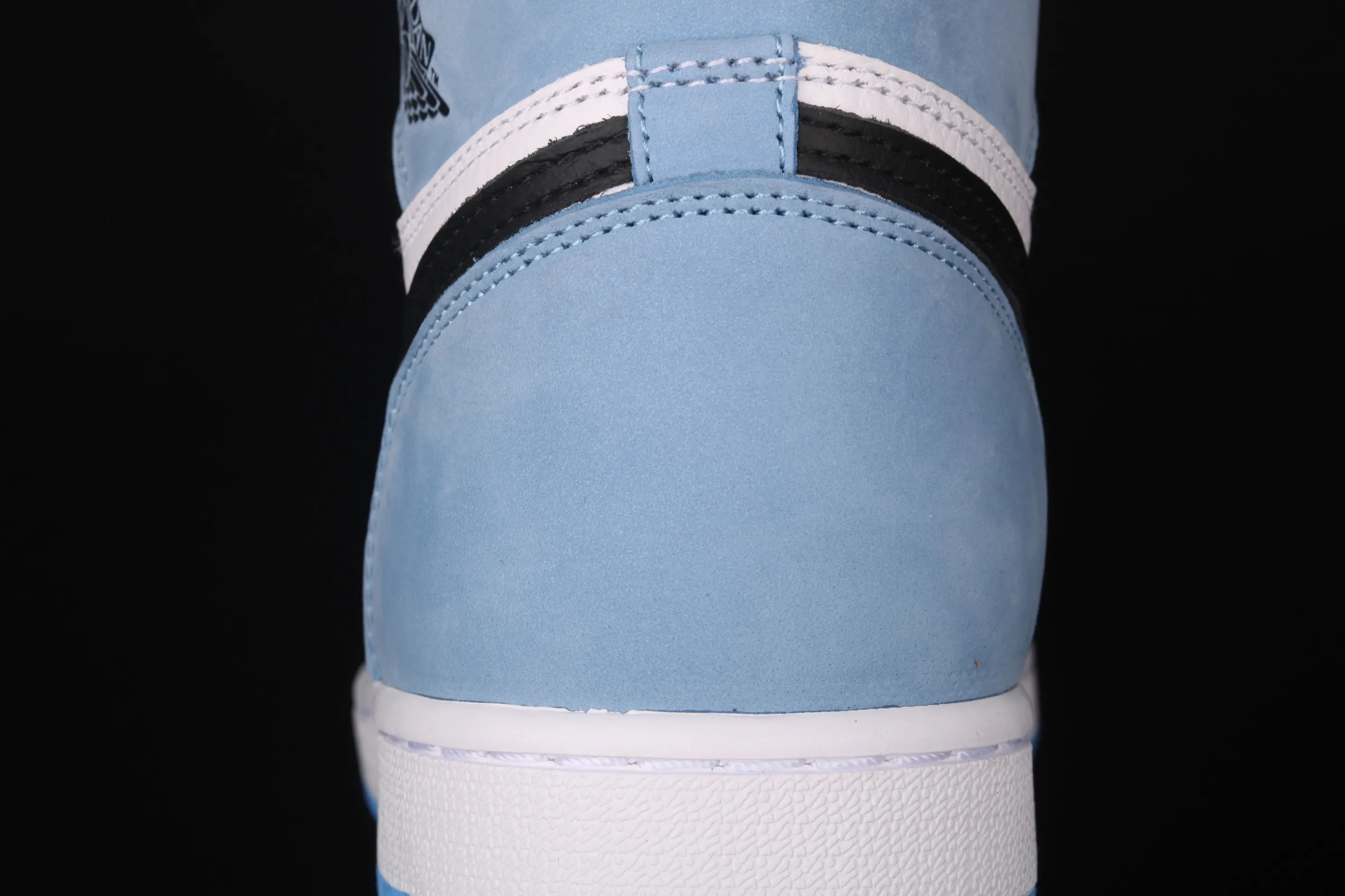 All categories Air Jordan Jordan series basketball shoes Air Jordan 1 High Air Jordan 1 Retro High AJ1 Joe 1 University Blue 555088-134